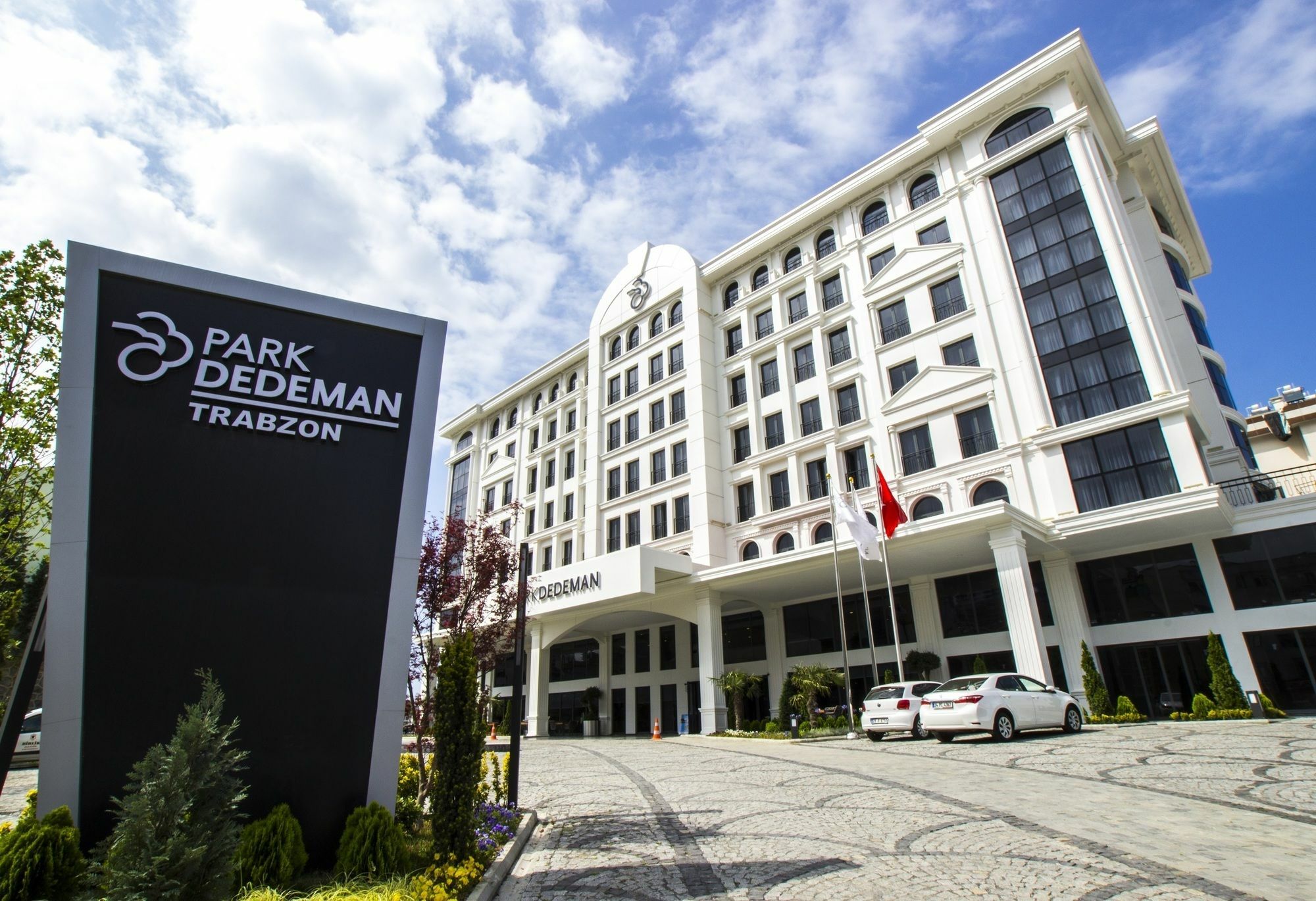 Park Dedeman Trabzon Hotel Exterior photo